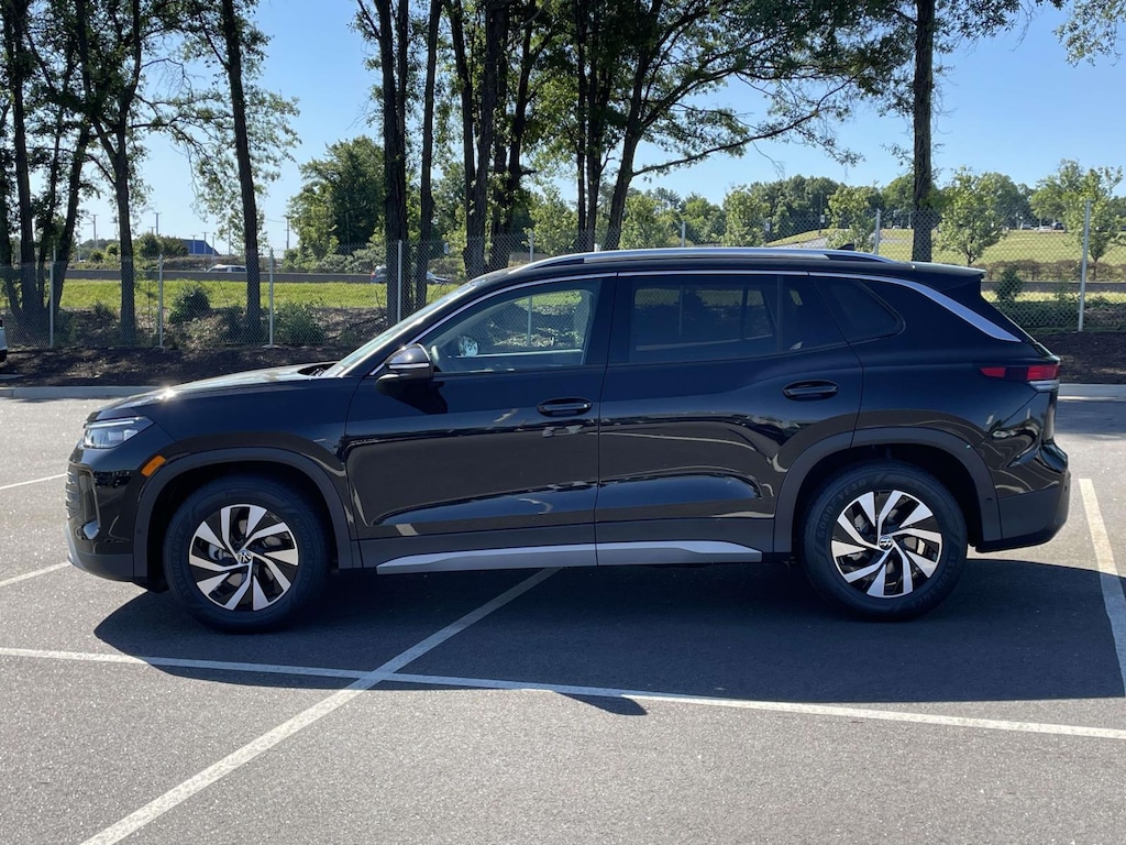 New 2026 Volkswagen Tiguan S FWD Sport Utility