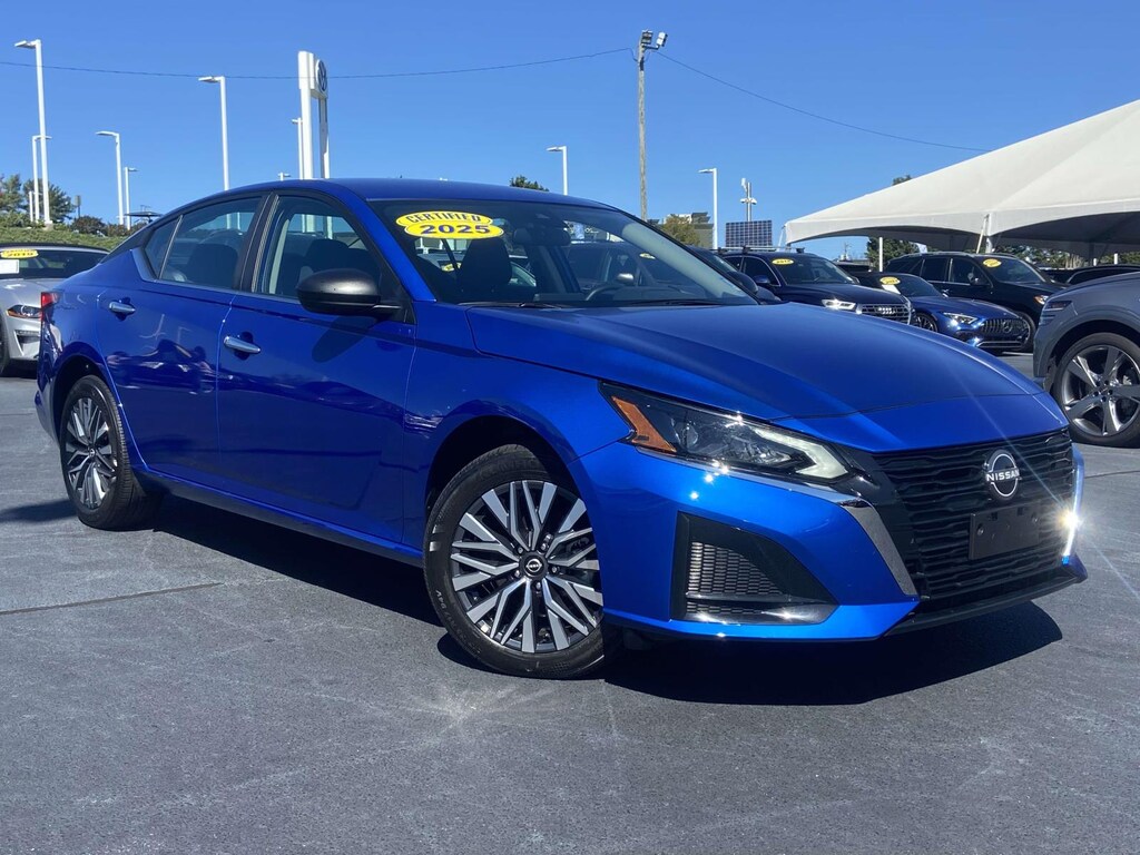 Used 2025 Nissan Altima SV AWD Car