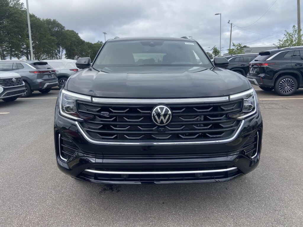 New 2025 Volkswagen Atlas Cross Sport 2.0T SEL Premium R-Line Sport Utility