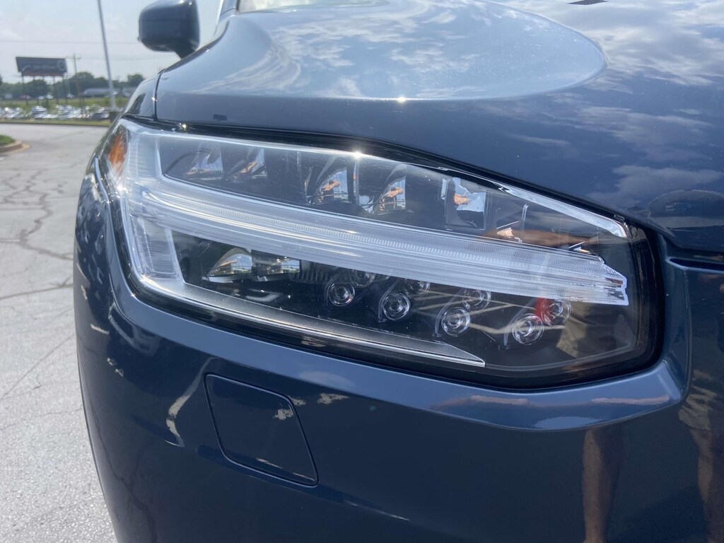 Certified 2024 Volvo XC90 B5 AWD Plus Bright Theme 7P Sport Utility