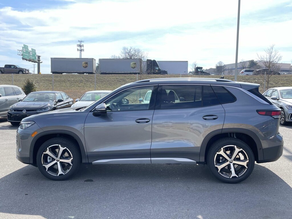 New 2026 Volkswagen Tiguan 2.0T SE 4MOTION Sport Utility