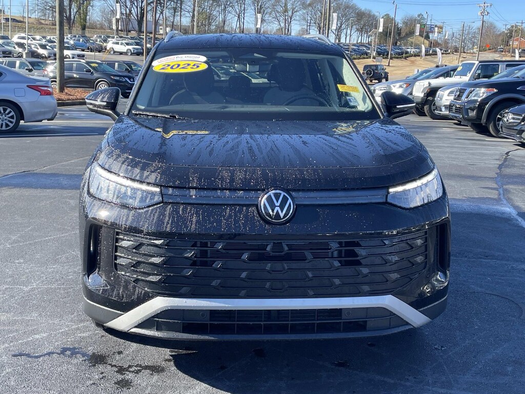 Certified 2025 Volkswagen Tiguan 2.0T S FWD Sport Utility