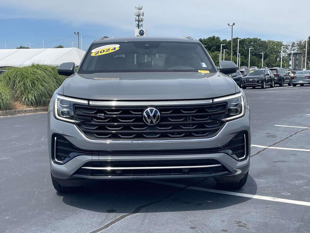 Used 2024 Volkswagen Atlas Cross Sport 2.0T SEL R-Line 4MOTION Sport Utility