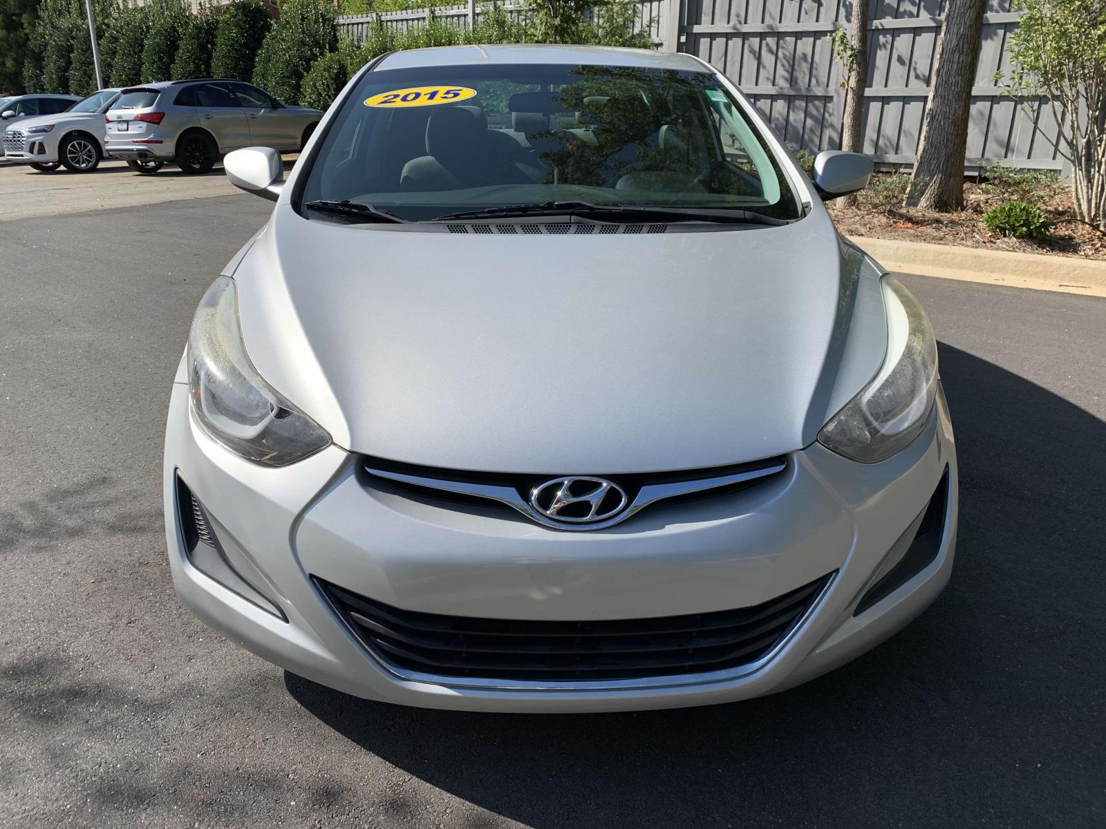 Used 2015 Hyundai Elantra SE with VIN 5NPDH4AE1FH639351 for sale in Greenville, SC