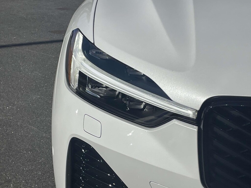 New 2026 Volvo XC60 B5 Ultra Sport Utility