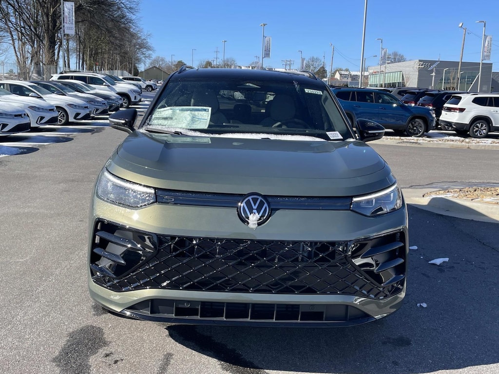 New 2026 Volkswagen Tiguan 2.0T SE R-Line Black FWD Sport Utility