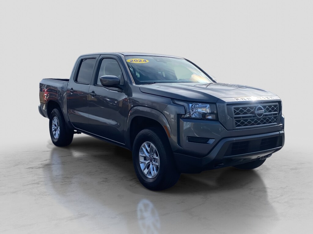 Used 2024 Nissan Frontier Crew Cab 4x4 SV Crew Cab Pickup
