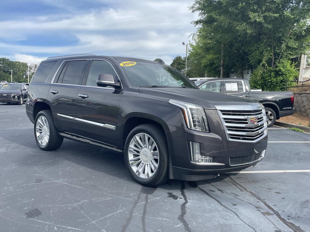 Used 2016 Cadillac Escalade 4WD Platinum Sport Utility