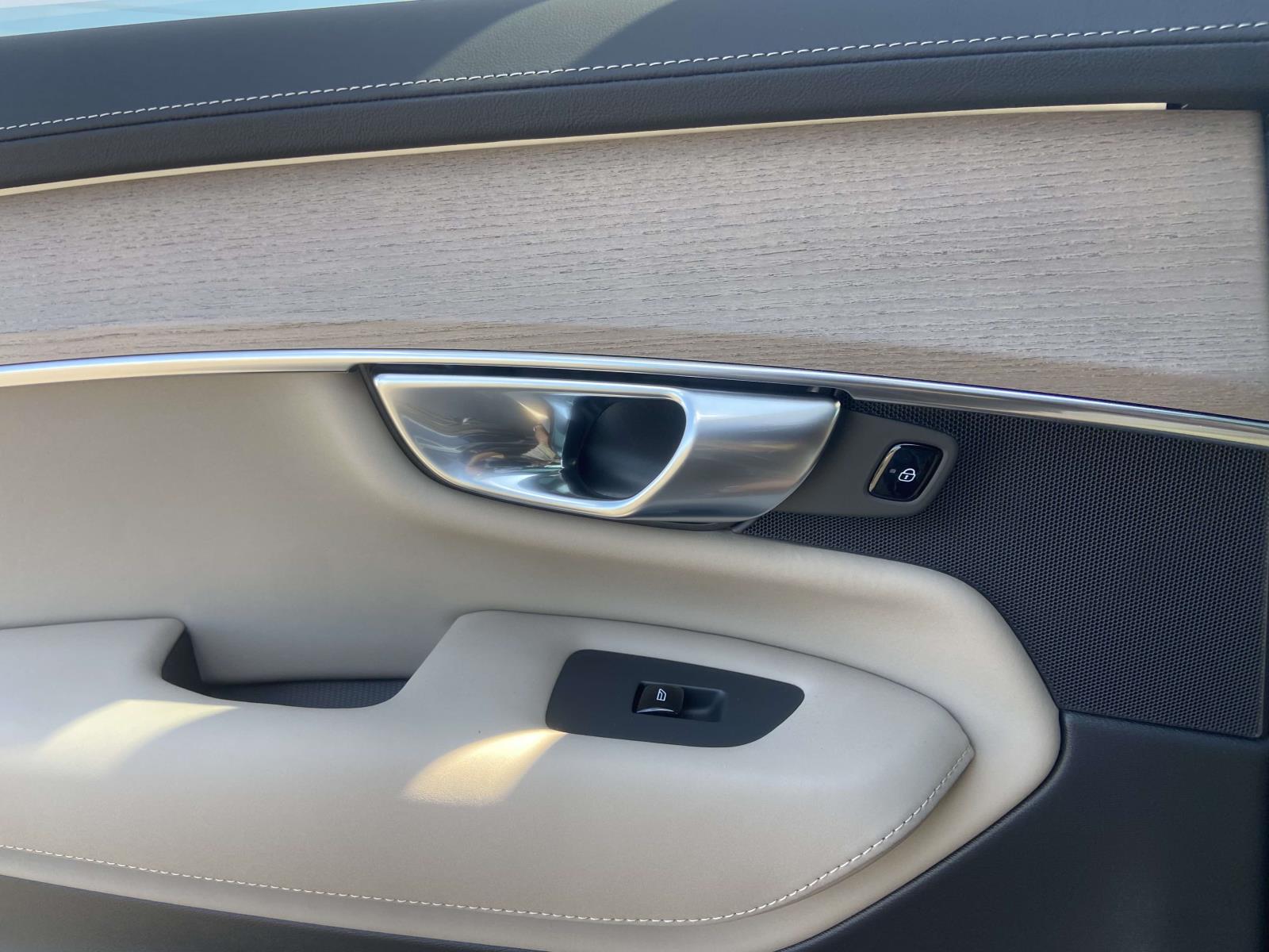 2026 Volvo XC90 Core - Photo 17
