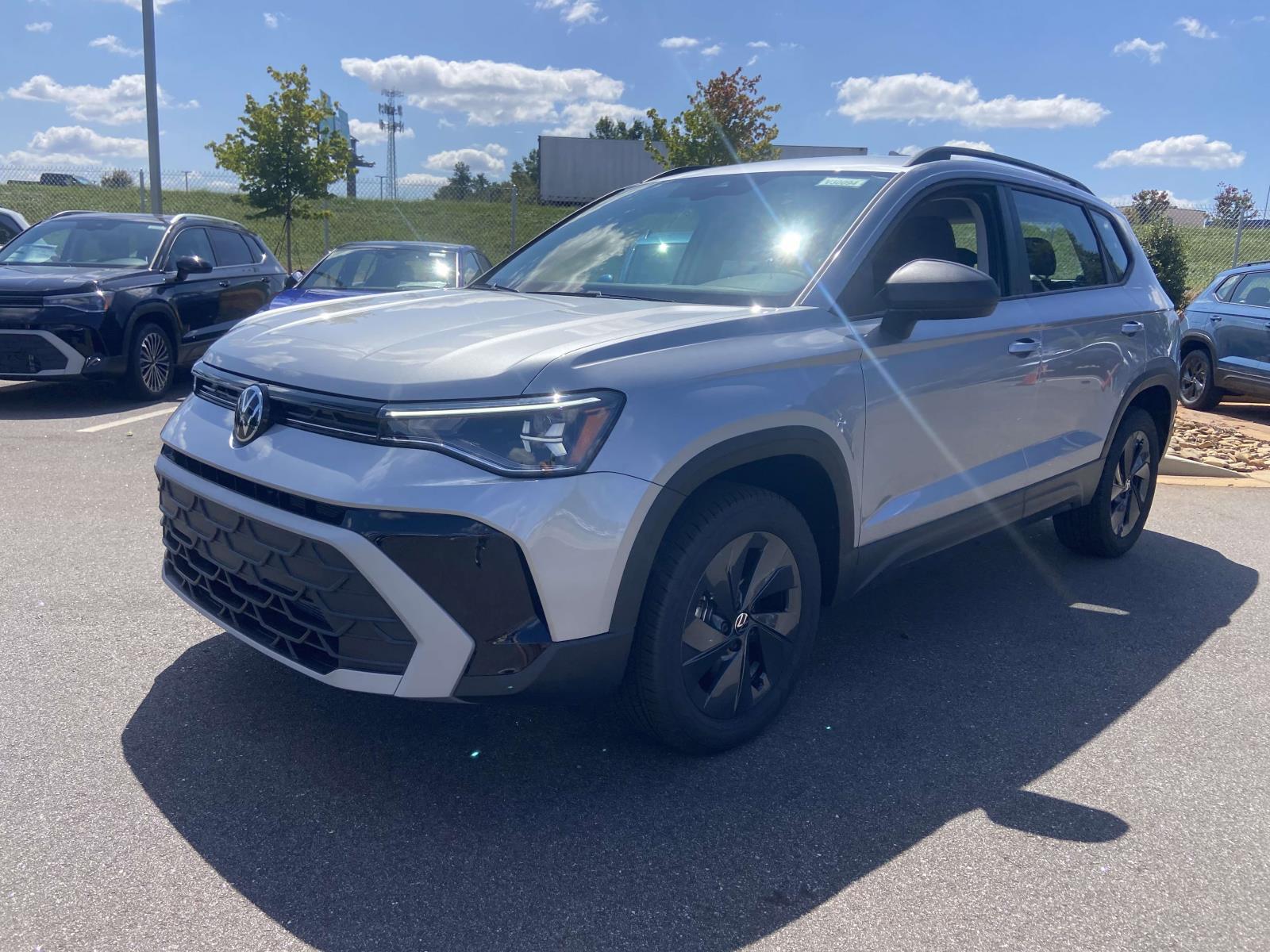 2025 Volkswagen Taos S photo 3