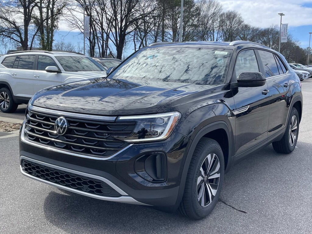 New 2026 Volkswagen Atlas Cross Sport 2.0T SE FWD Sport Utility