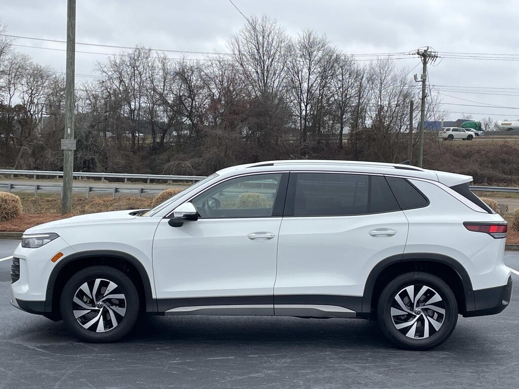 Certified 2025 Volkswagen Tiguan 2.0T S FWD Sport Utility