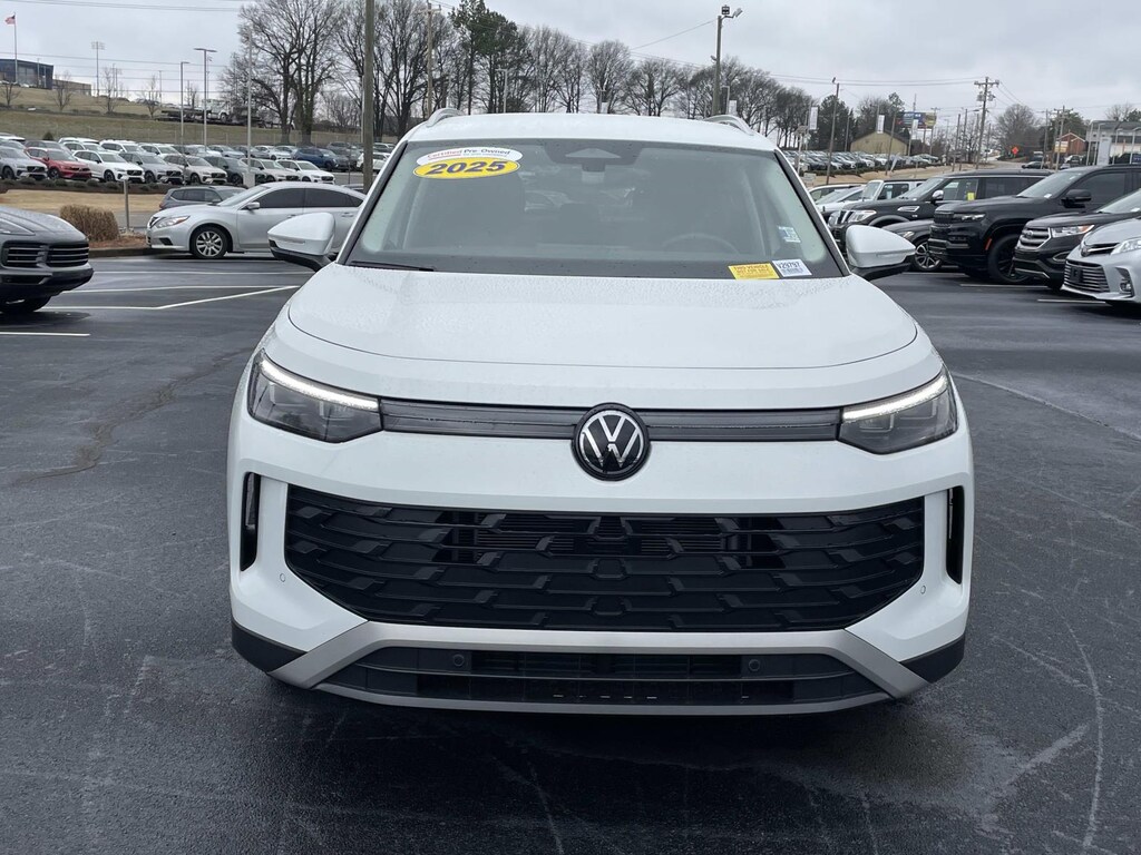 Certified 2025 Volkswagen Tiguan 2.0T S FWD Sport Utility