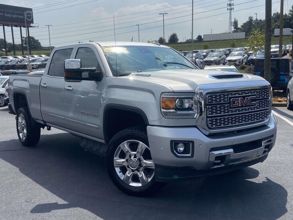 Used 2019 GMC Sierra 2500HD 4WD Crew Cab 153.7 Denali Crew Cab Pickup