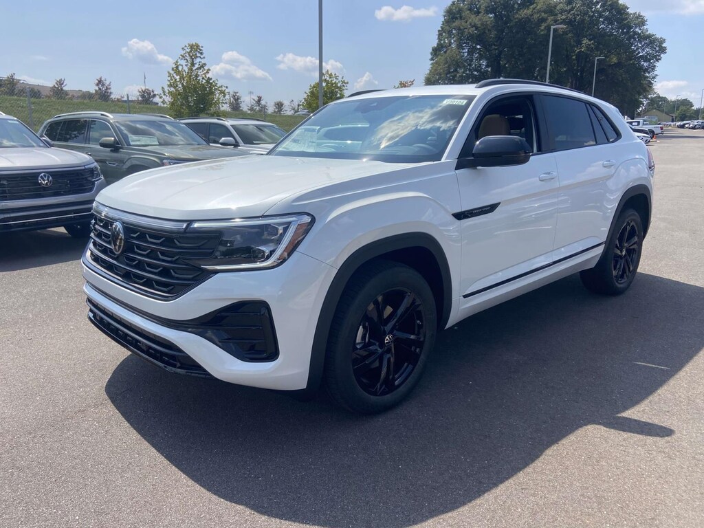 New 2026 Volkswagen Atlas Cross Sport 2.0T SEL R-Line Black Sport Utility