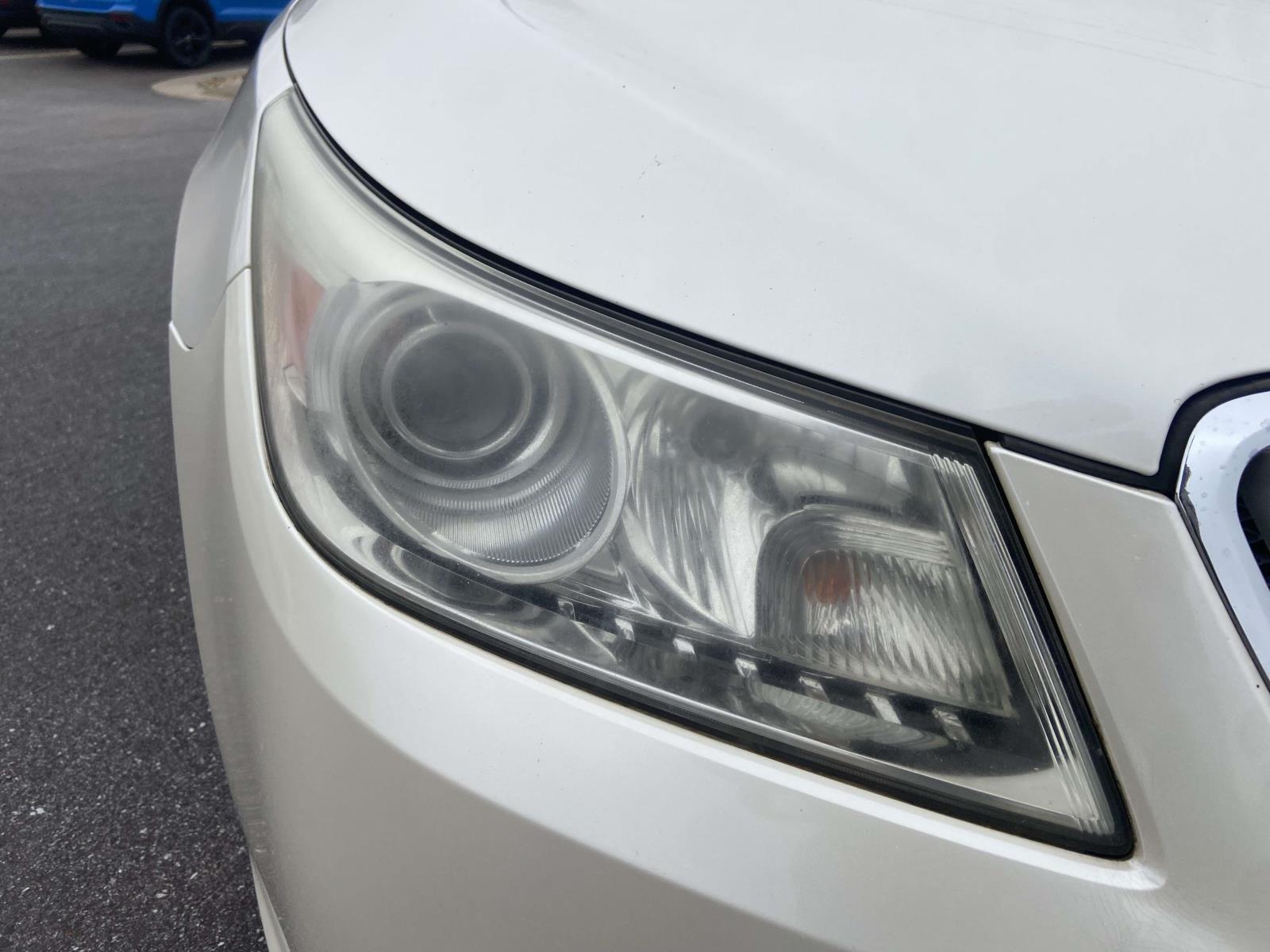 2011 Buick LaCrosse CXS photo 3