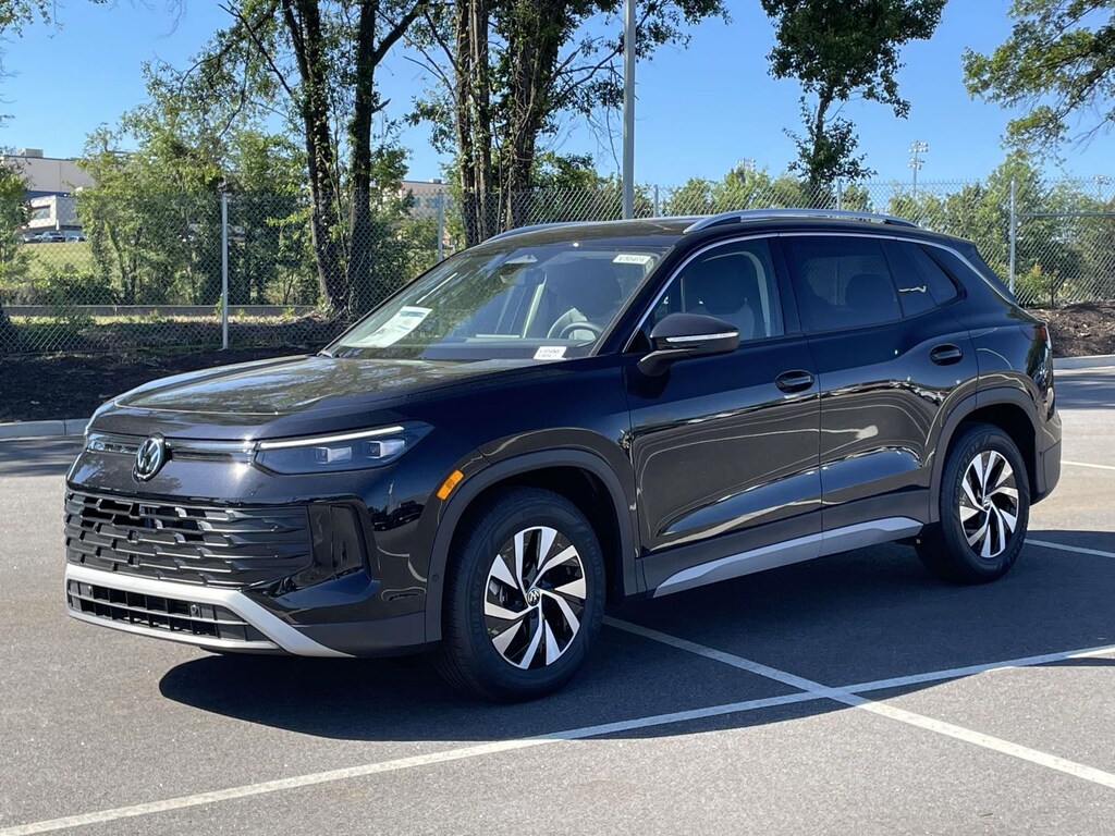 New 2026 Volkswagen Tiguan S FWD Sport Utility