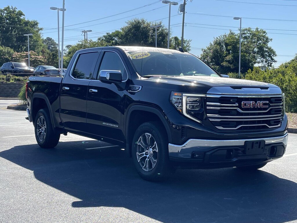Used 2026 GMC Sierra 1500 4WD Crew Cab 147 SLT Crew Cab Pickup