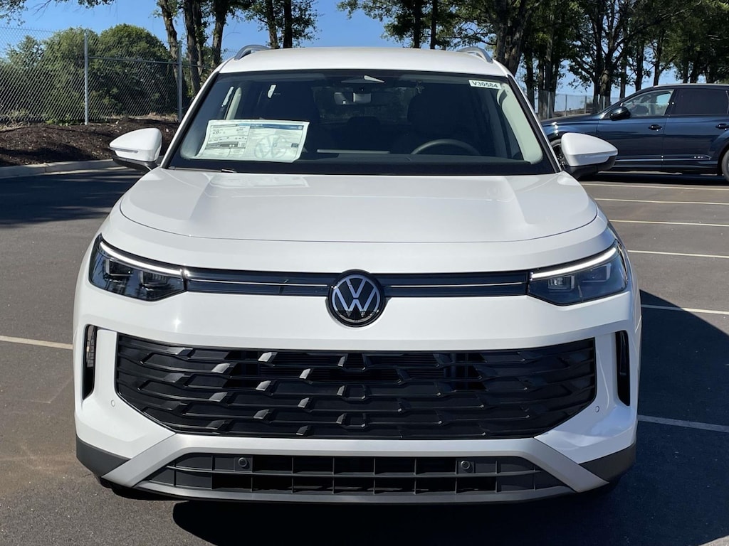 New 2026 Volkswagen Tiguan SE FWD Sport Utility