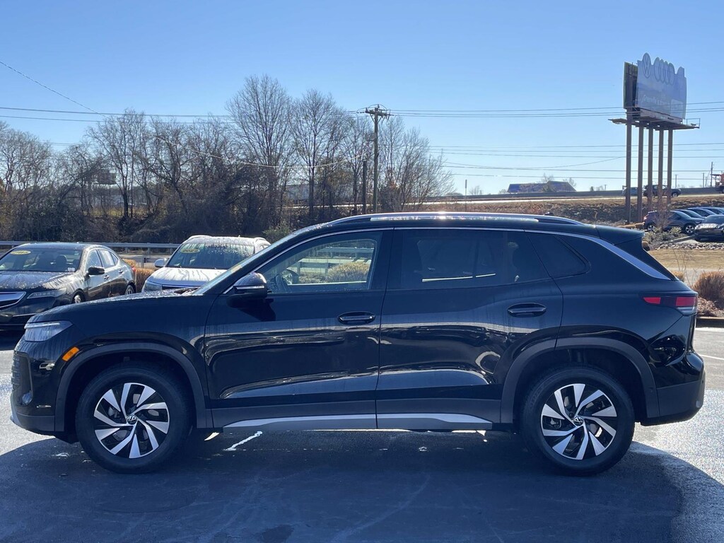 Certified 2025 Volkswagen Tiguan 2.0T S FWD Sport Utility