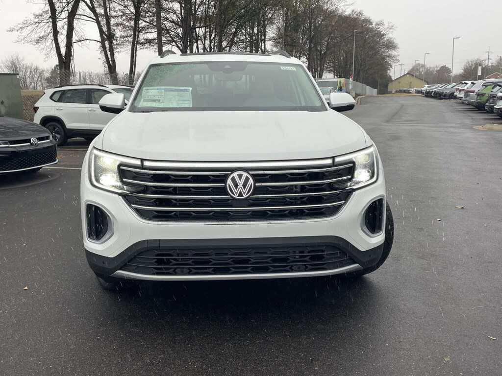 New 2026 Volkswagen Atlas 2.0T SE w/Technology Sport Utility