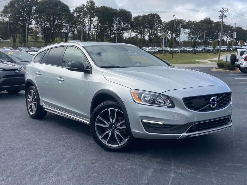 Used 2017 Volvo V60 Cross Country T5 AWD Car