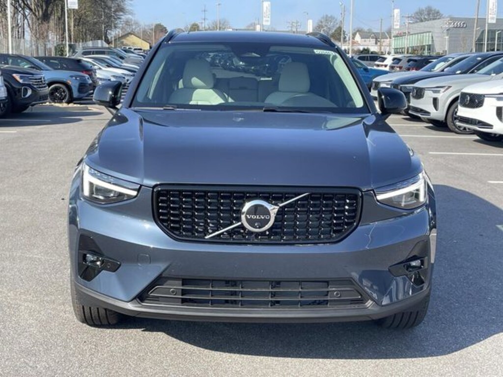 New 2026 Volvo XC40 B5 AWD Ultra Sport Utility