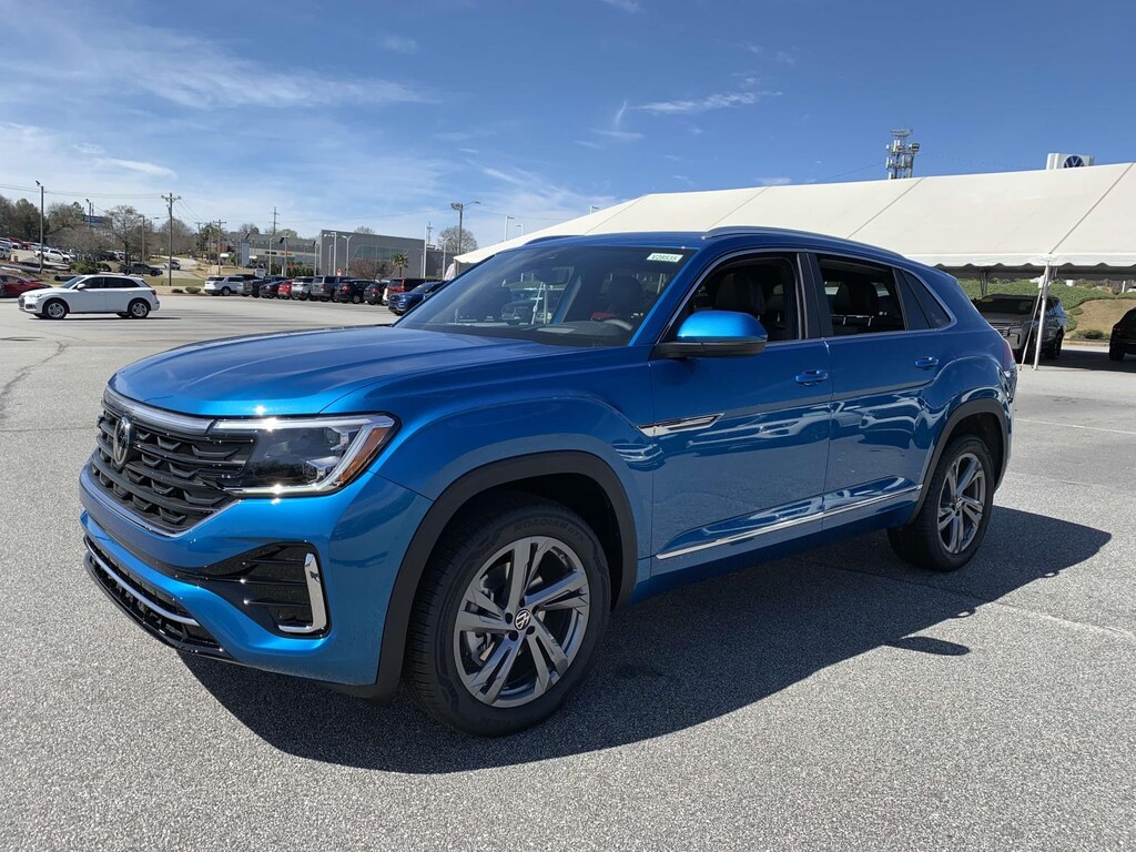 New 2024 Volkswagen Atlas Cross Sport 2.0T SEL R-Line 4MOTION Sport Utility