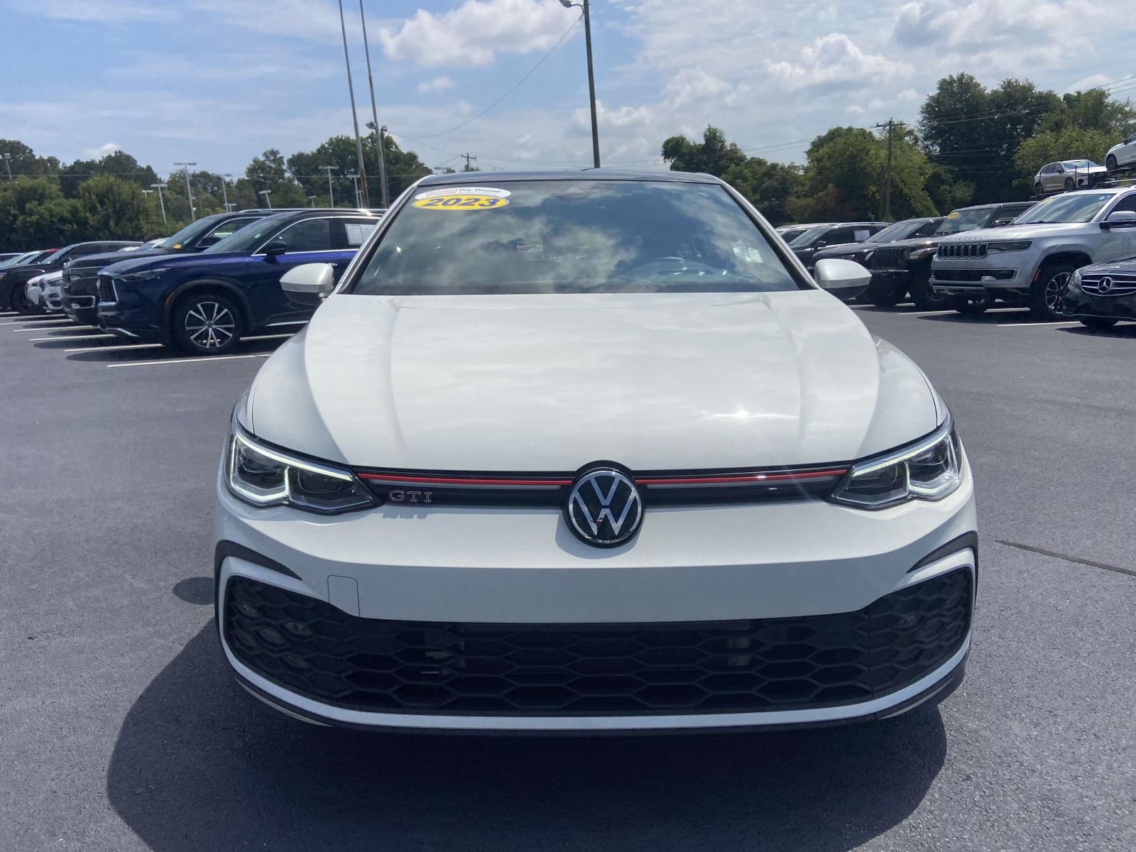 2023 Volkswagen Golf GTI Autobahn photo 2