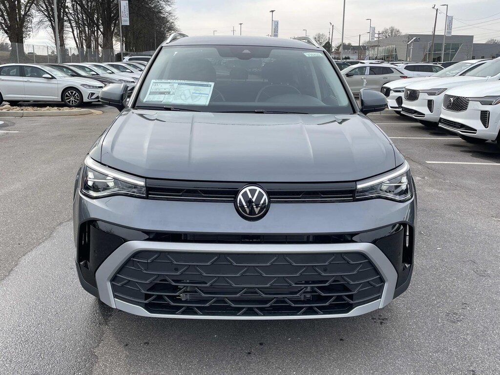 New 2026 Volkswagen Taos SE FWD Sport Utility