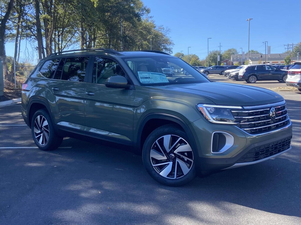 New 2026 Volkswagen Atlas 2.0T SE w/Technology Sport Utility