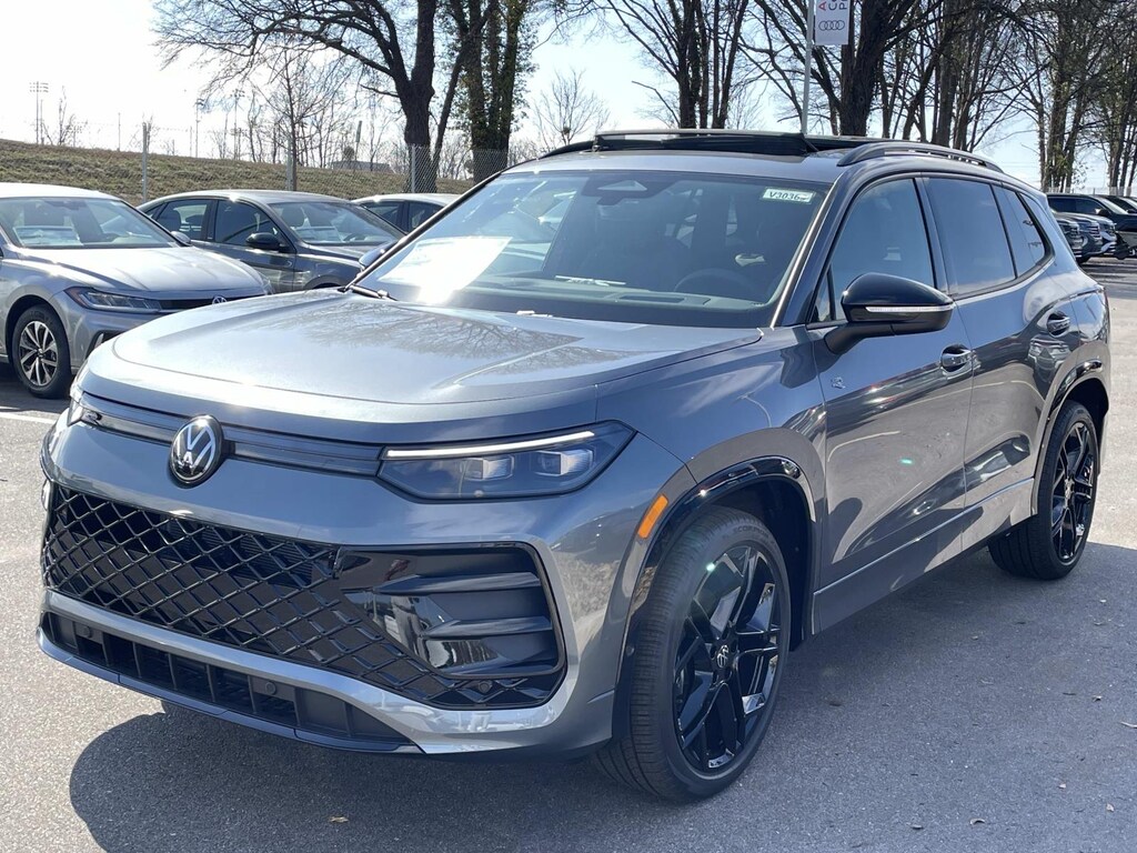 New 2026 Volkswagen Tiguan 2.0T SE R-Line Black FWD Sport Utility