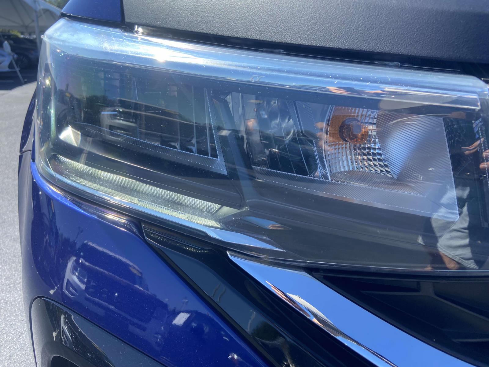 2022 Volkswagen Taos S photo 3