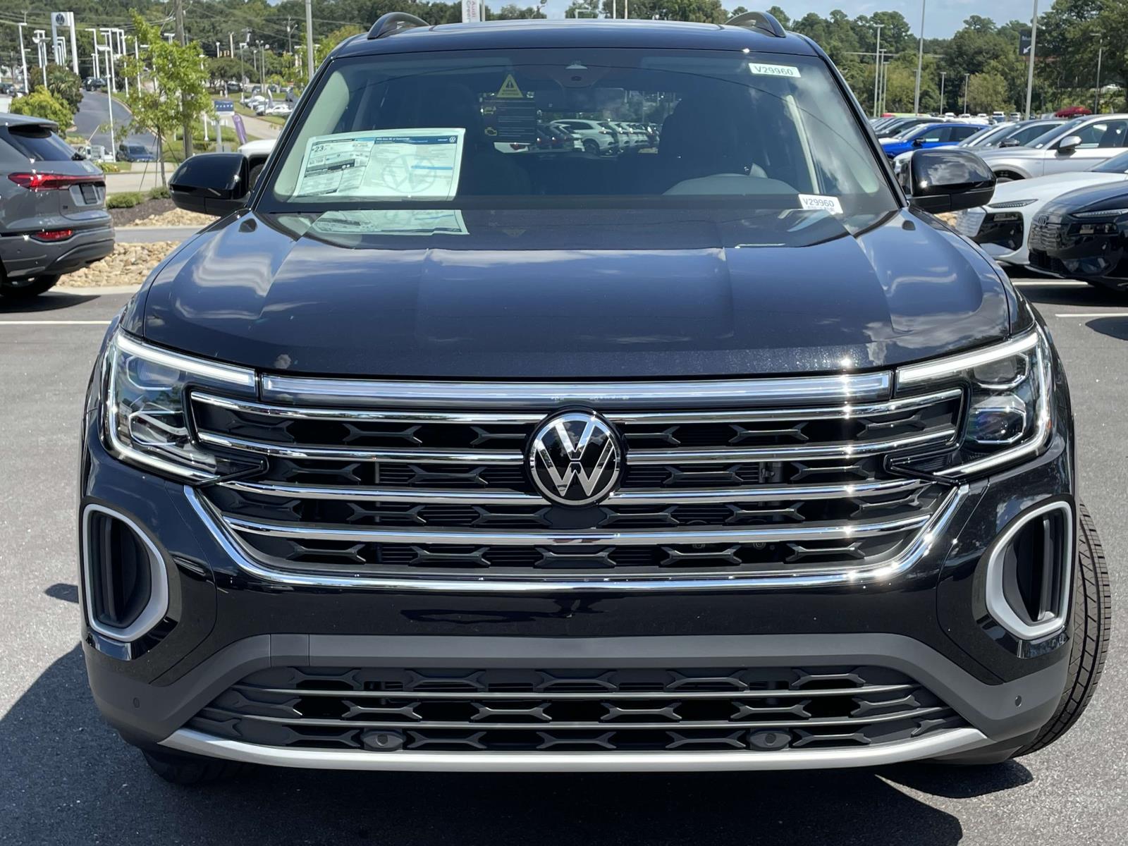 2026 Volkswagen Atlas SE Technology photo 2