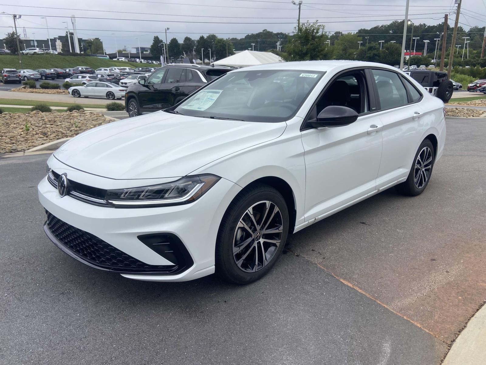 2025 Volkswagen Jetta 1.5T Sport photo 3