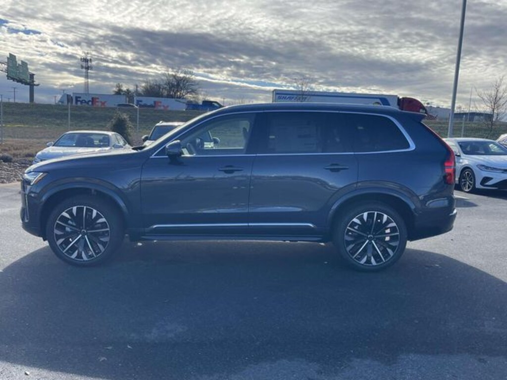 New 2026 Volvo XC90 B6 Ultra Sport Utility