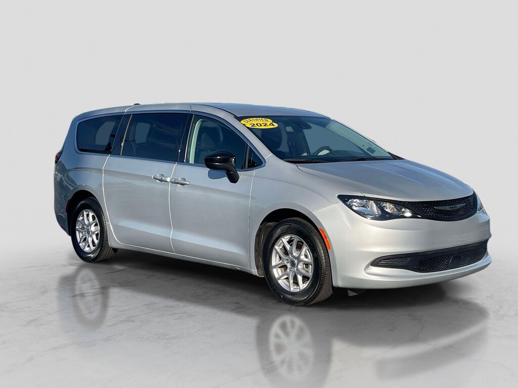 Used 2024 Chrysler Voyager LX FWD Mini-van, Passenger