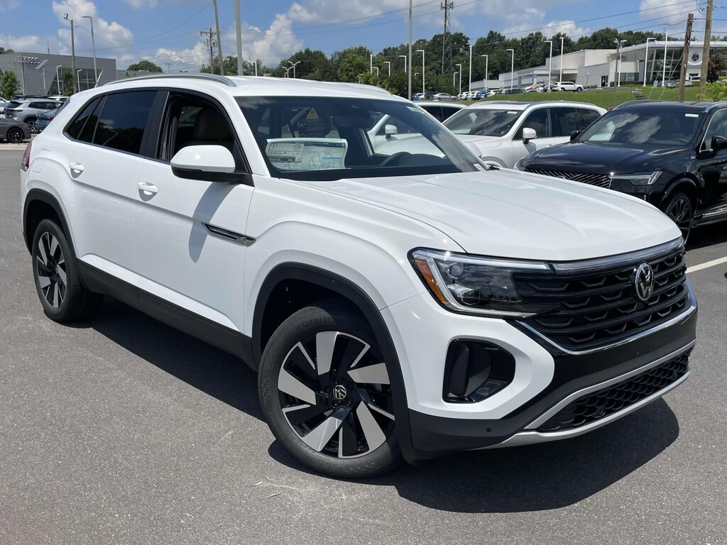 New 2025 Volkswagen Atlas Cross Sport 2.0T SE w/Technology Sport Utility
