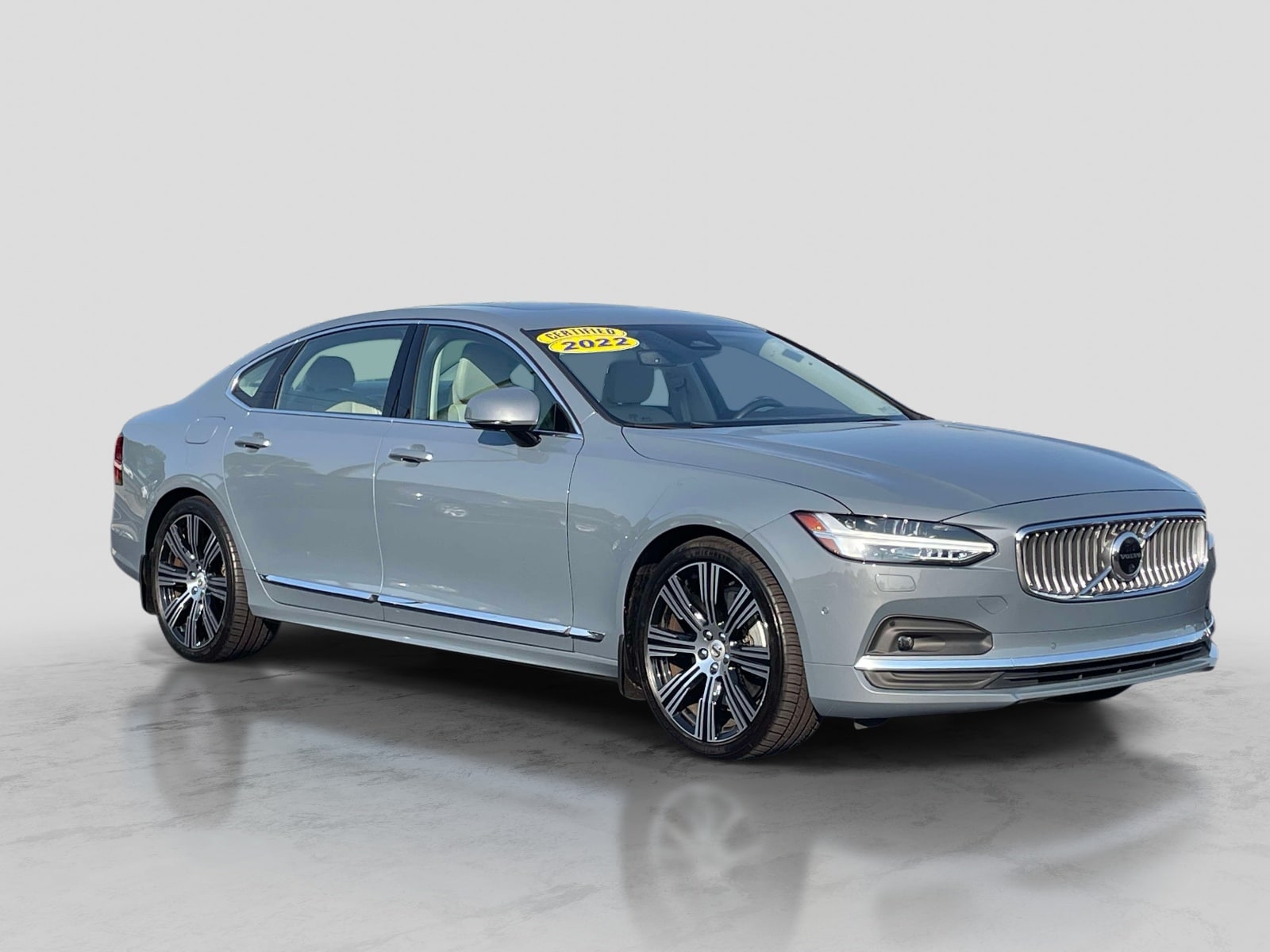 2022 Volvo S90