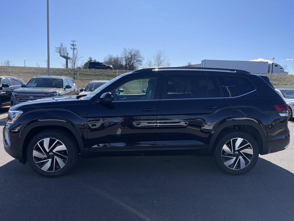 New 2026 Volkswagen Atlas 2.0T SE w/Technology FWD Sport Utility