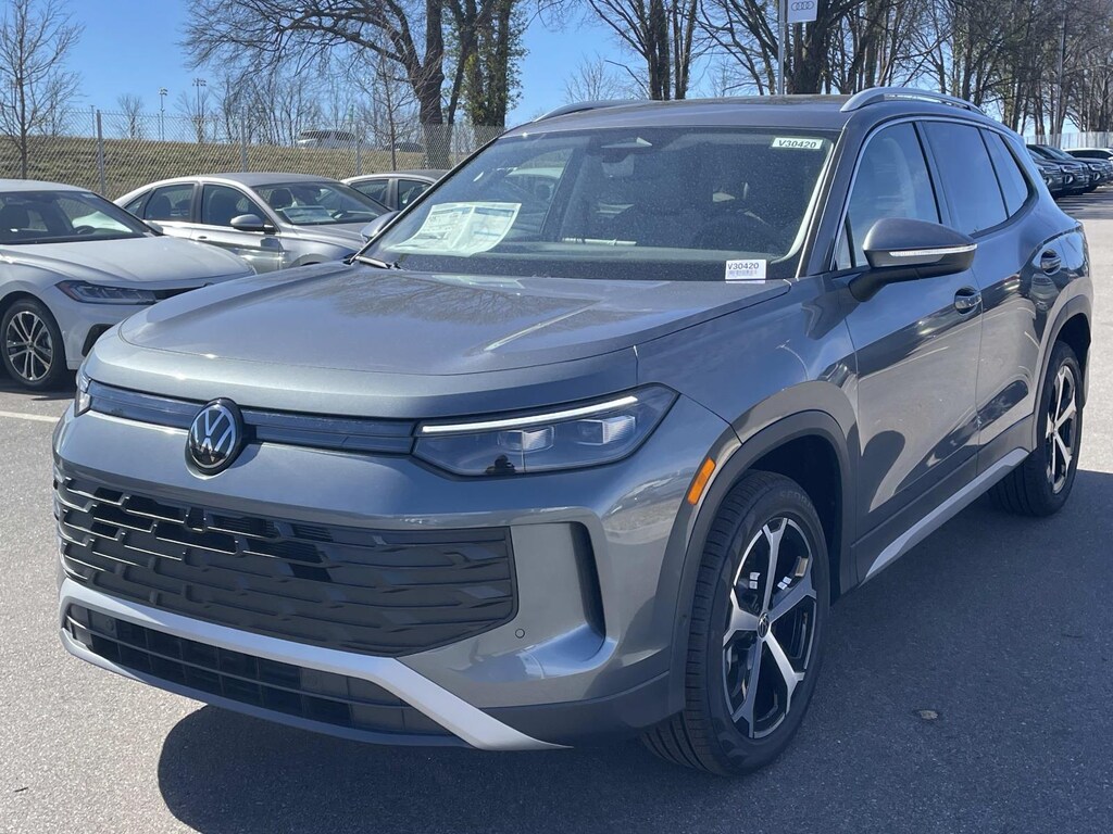 New 2026 Volkswagen Tiguan 2.0T SE 4MOTION Sport Utility