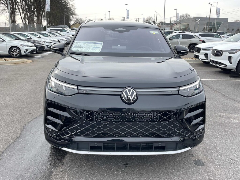 New 2026 Volkswagen Tiguan 2.0T SEL R-Line Turbo 4MOTION Sport Utility