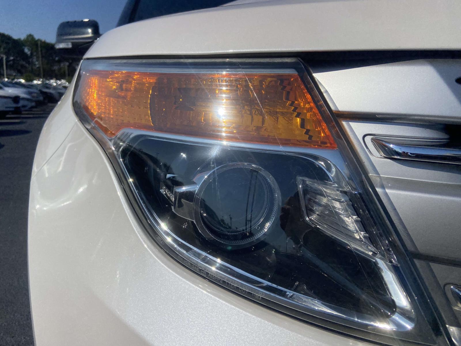 2015 Ford Explorer XLT photo 4