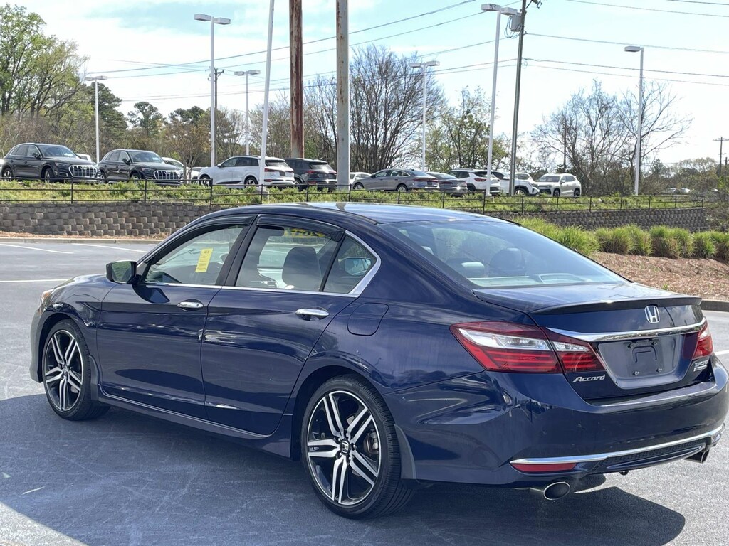 Used 2017 Honda Accord Sedan Sport SE CVT Car