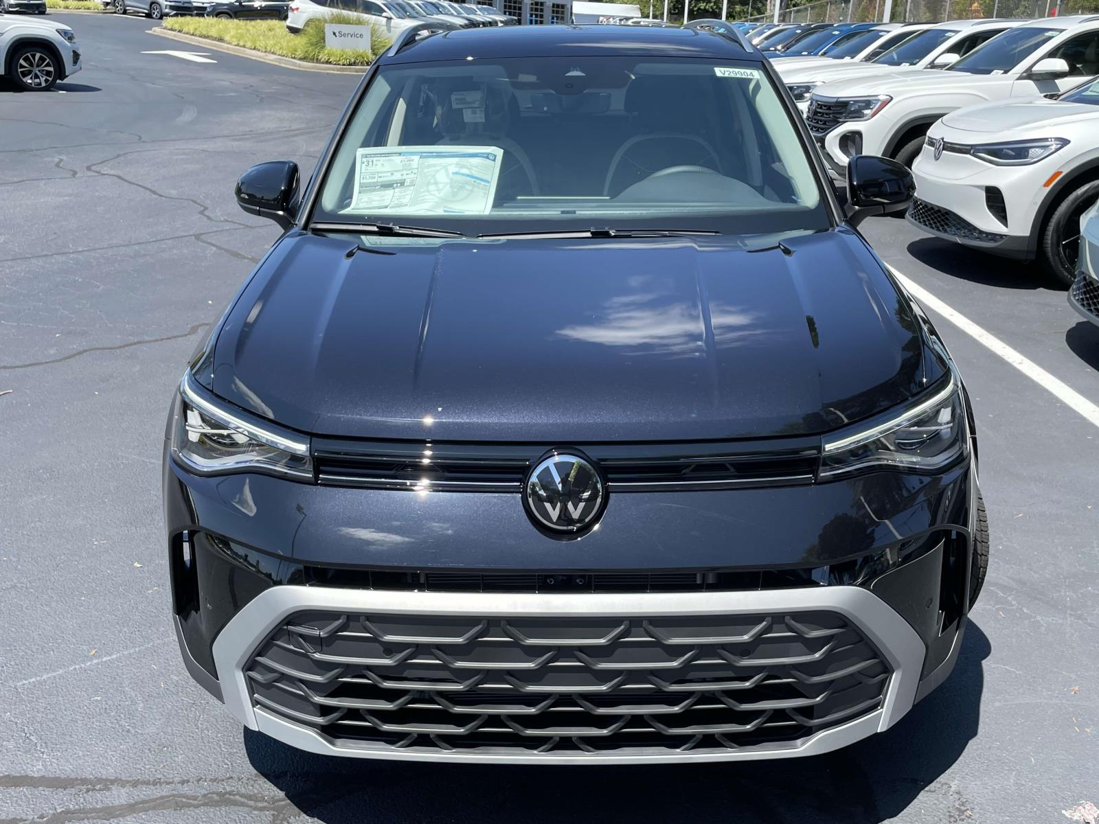 2025 Volkswagen Taos SE photo 2