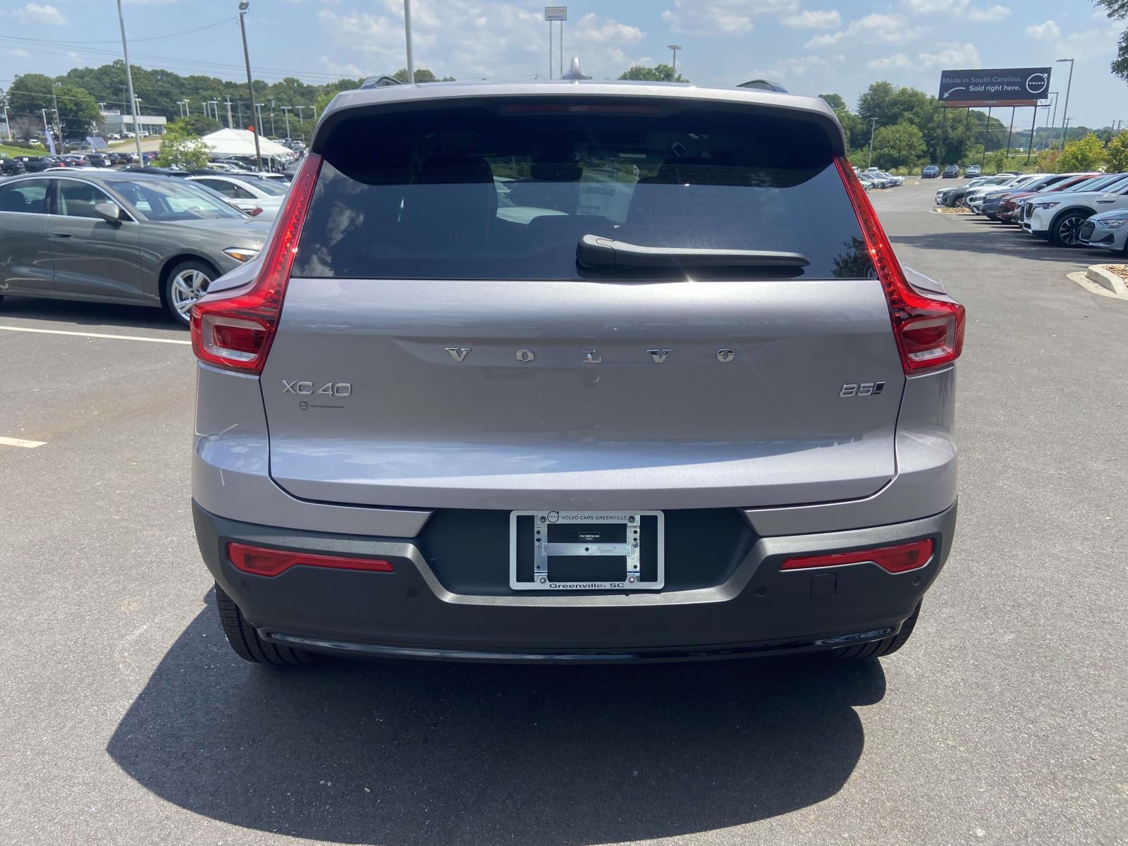 2026 Volvo XC40 Ultra - Photo 8