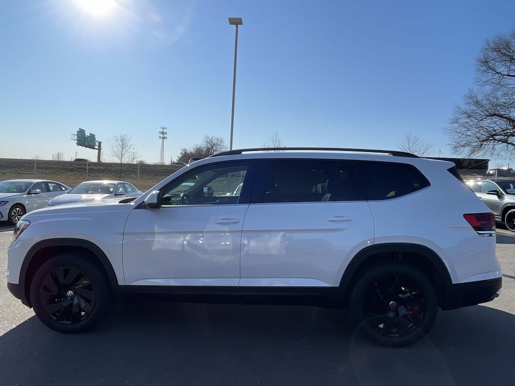 New 2026 Volkswagen Atlas 2.0T SE w/Technology FWD Sport Utility