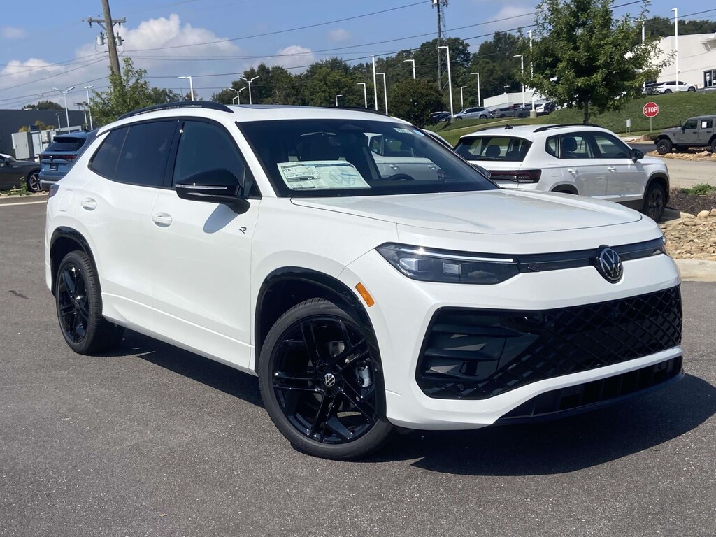 New 2025 Volkswagen Tiguan 2.0T SE R-Line Black Sport Utility