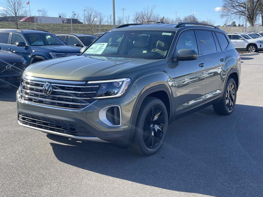 New 2026 Volkswagen Atlas 2.0T SE w/Technology FWD Sport Utility