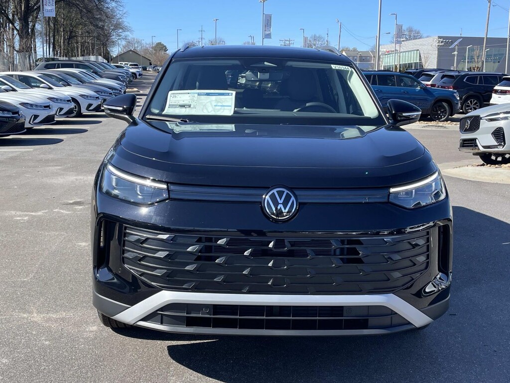 New 2026 Volkswagen Tiguan 2.0T SE 4MOTION Sport Utility